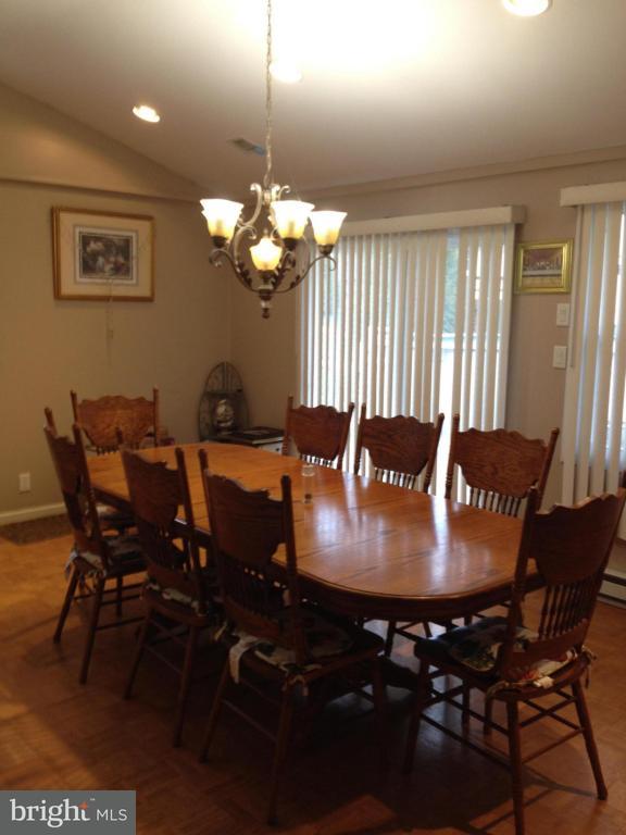 527 Brandywine Road Lancaster, PA 17603 - Photo 8 of 17 Gallery Image 8
