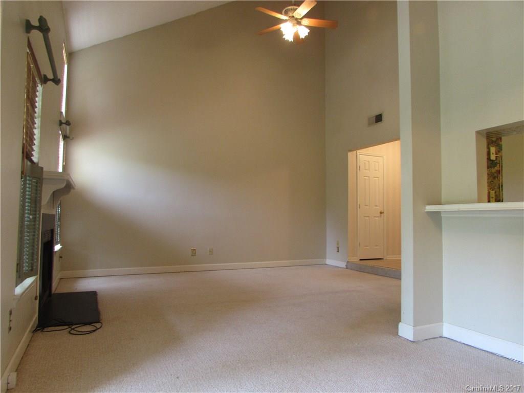20109 Henderson Road, Unit E Cornelius, NC 28031 - Photo 3 of 17 Gallery Image 3