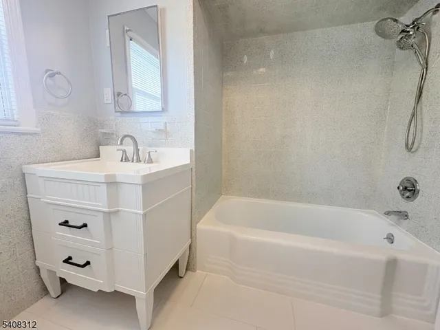 $1,800 | 182 Leghorn Avenue, Bridgewater, NJ 08807