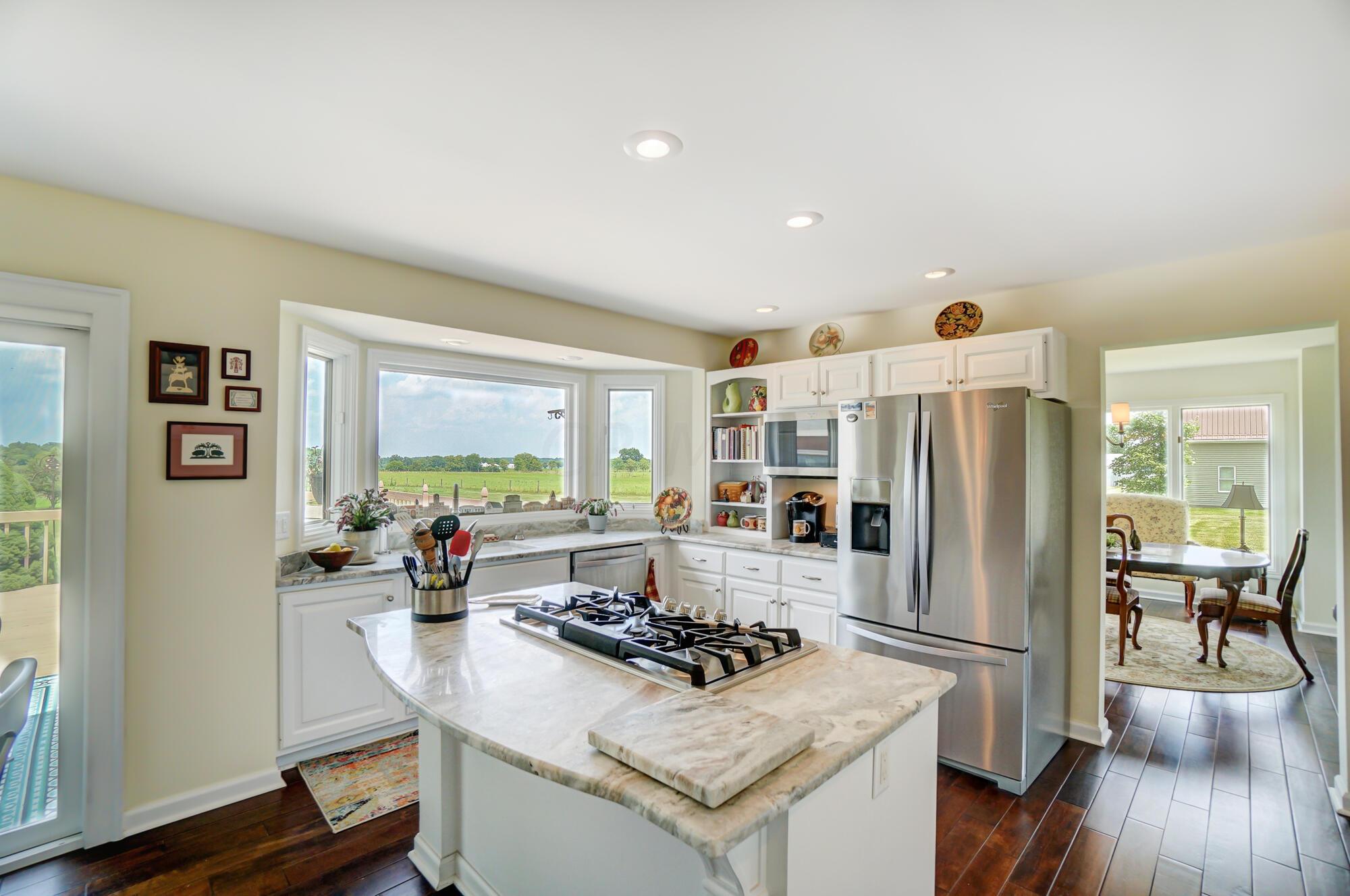 2100 Old Columbus Road London, OH 43140 - Photo 14 of 92 Beautiful Kitchen