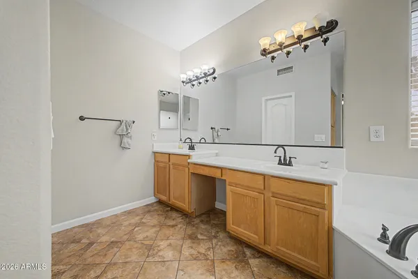 $739,990 | 1306 East Erie Street, Gilbert, AZ 85295
