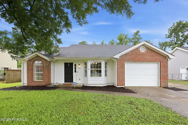 $255,000 | 205 Mahogany Drive, Jacksonville, NC 28540