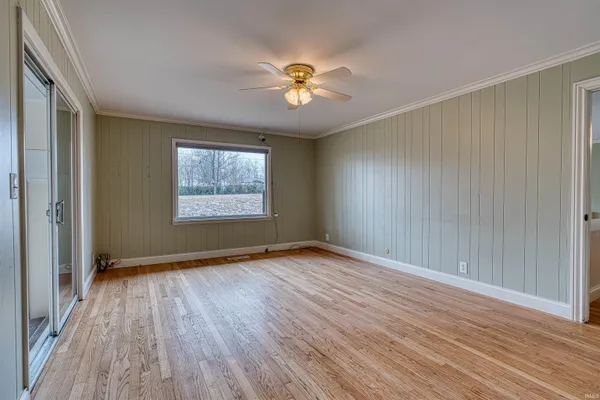 $379,900 | 5244 County Road 630 West, Newburgh, IN 47630