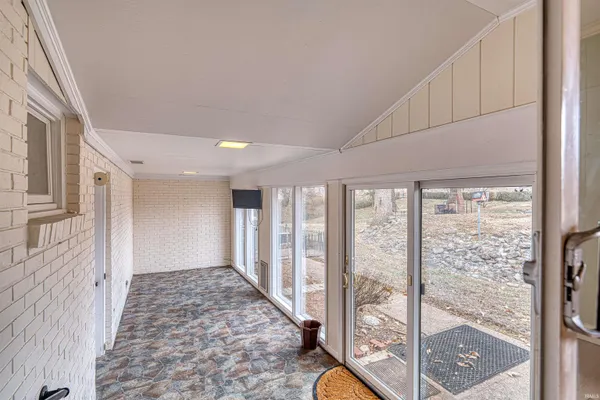 $379,900 | 5244 County Road 630 West, Newburgh, IN 47630