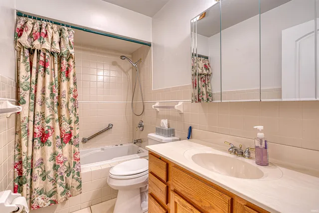 $387,500 | 5244 County Road 630 West, Newburgh, IN 47630