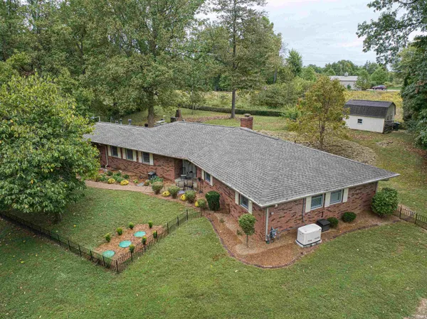 $379,900 | 5244 County Road 630 West, Newburgh, IN 47630