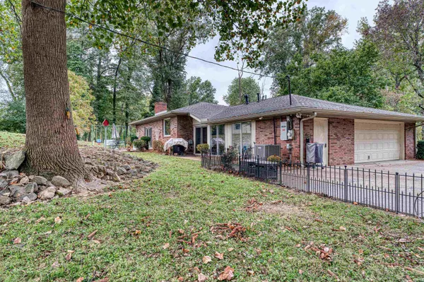 $379,900 | 5244 County Road 630 West, Newburgh, IN 47630