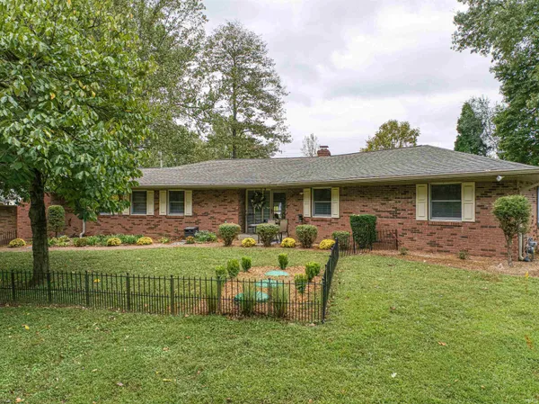 $379,900 | 5244 County Road 630 West, Newburgh, IN 47630