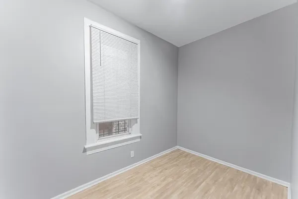$3,000 | 2143 West 18th Place, Chicago, IL 60608