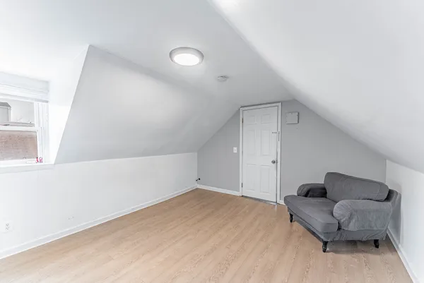 $3,000 | 2143 West 18th Place, Chicago, IL 60608