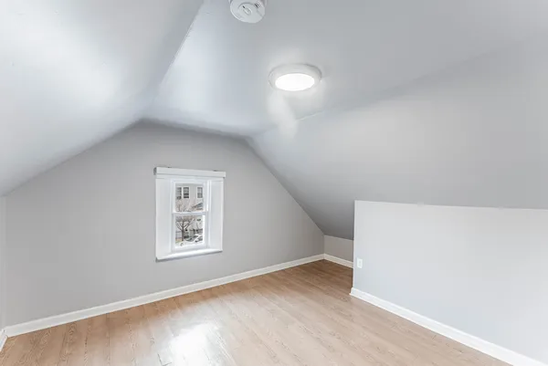 $3,000 | 2143 West 18th Place, Chicago, IL 60608