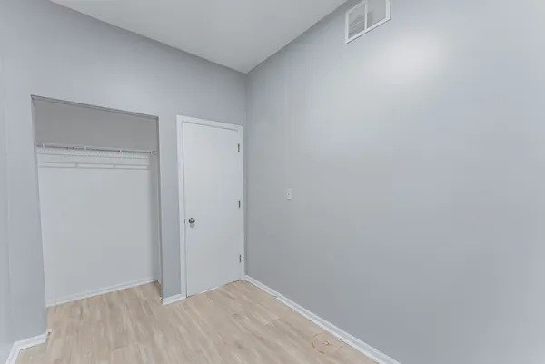 $3,000 | 2143 West 18th Place, Chicago, IL 60608