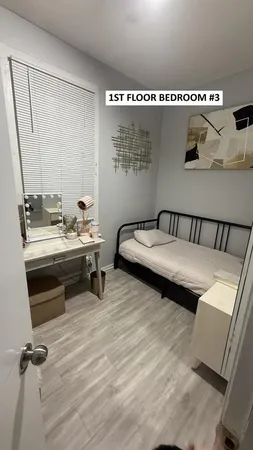 $3,000 | 2143 West 18th Place, Chicago, IL 60608