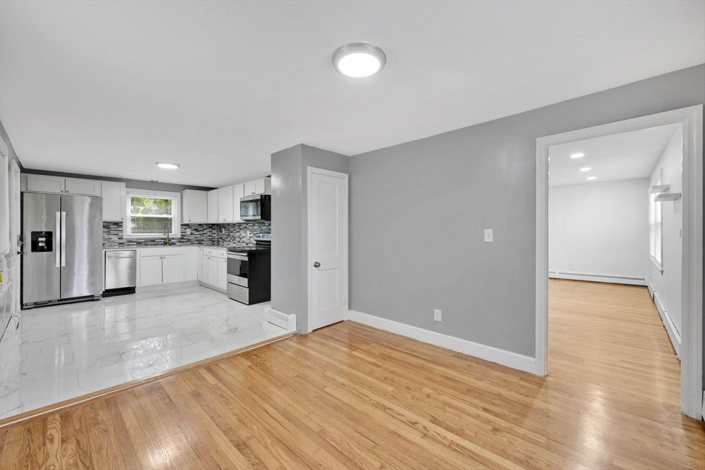 38 Tinkham Road Springfield, MA 01129 - Photo 11 of 34
