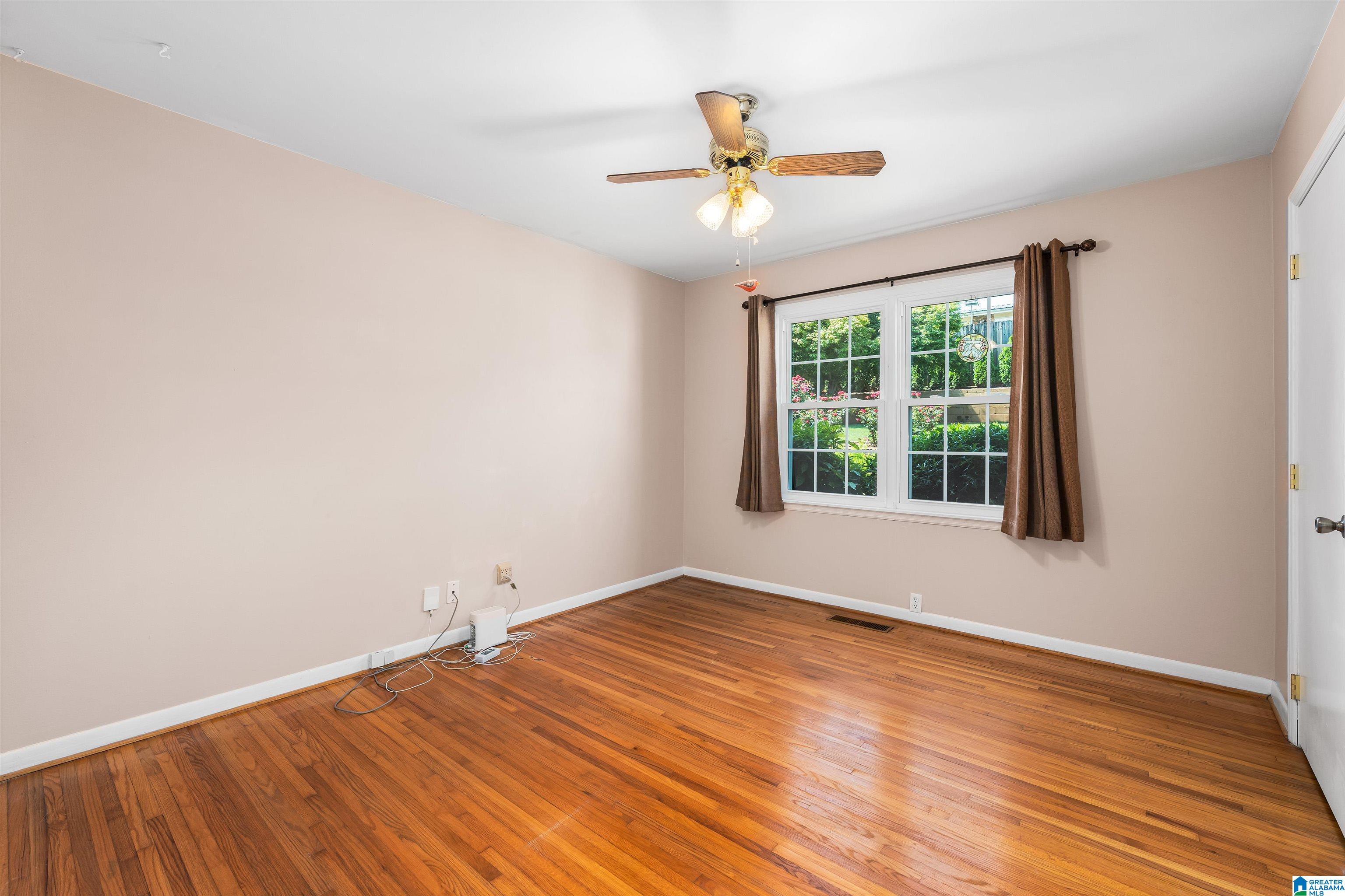 1812 Mission Road Vestavia Hills, AL 35216 - Photo 19 of 27