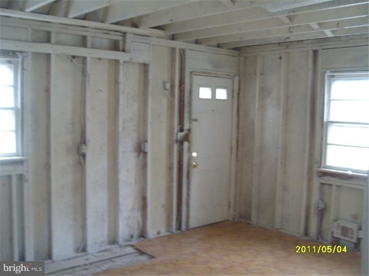 54 Rosedale Avenue Ewing, NJ 08638 - Photo 6 of 14 Gallery Image 6