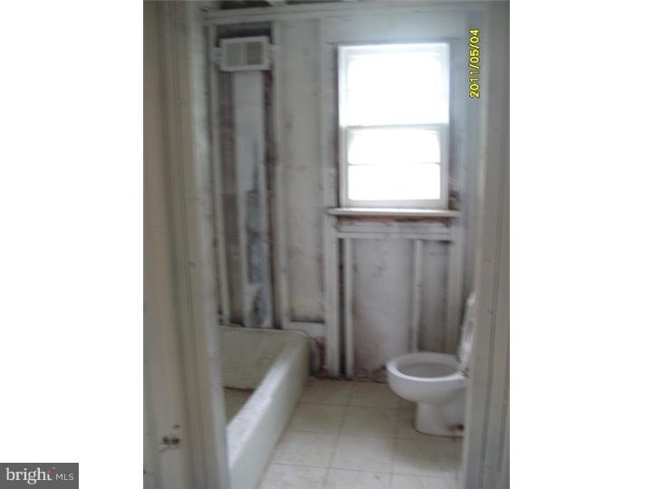 54 Rosedale Avenue Ewing, NJ 08638 - Photo 9 of 14 Gallery Image 9