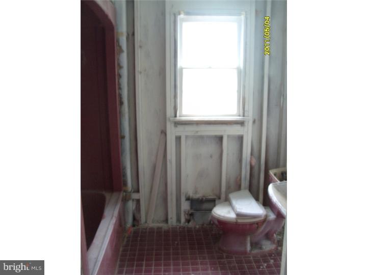 54 Rosedale Avenue Ewing, NJ 08638 - Photo 10 of 14 Gallery Image 10