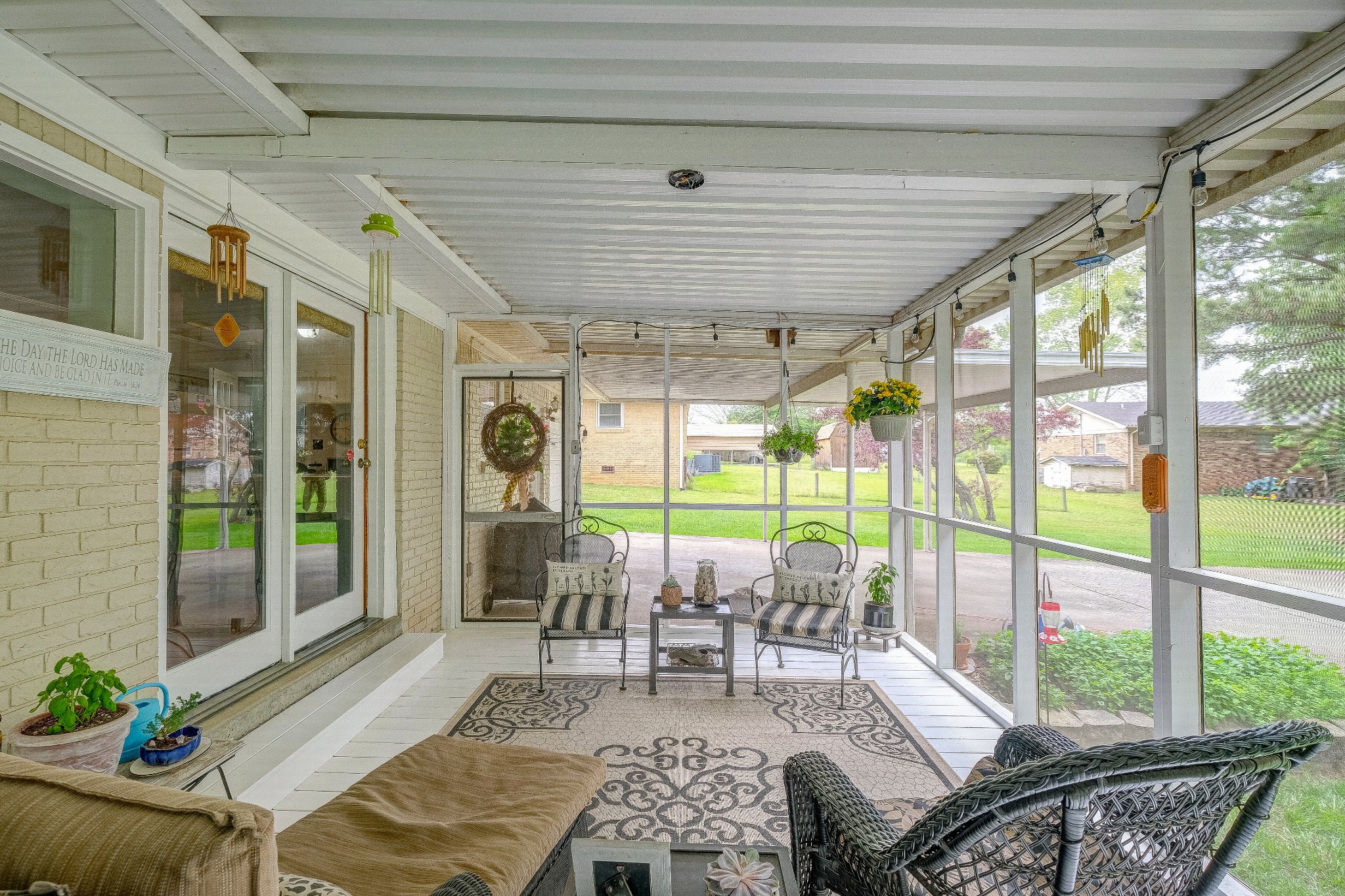 908 Fall River Road Lawrenceburg, TN 38464 - Photo 17 of 22 a view of a patio with dining table and chairs