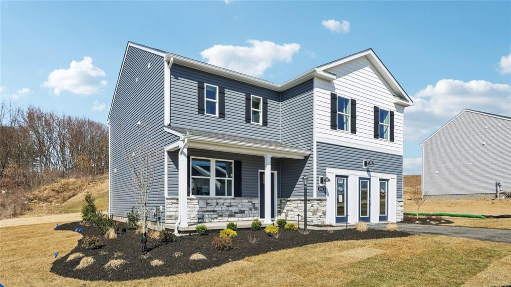 1091 Peachtree Road Carnegie, PA 15106 - Photo 2 of 18 a house view with a outdoor space