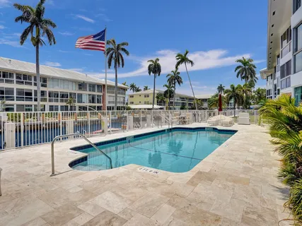 $450,000 | 3090 Northeast 48th Street, Unit 316, Fort Lauderdale, FL 33308