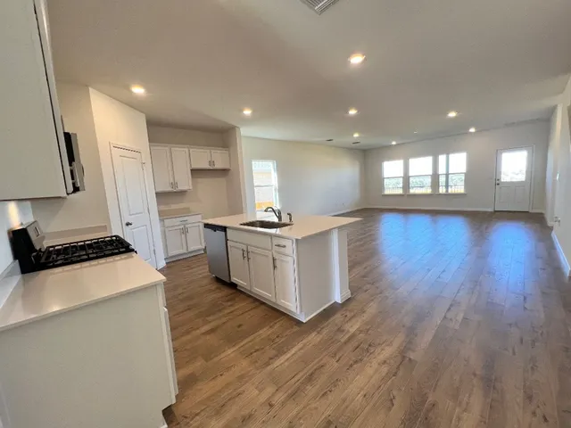 $510,990 | 1929 Lazy Acrs Street, Leander, TX 78641