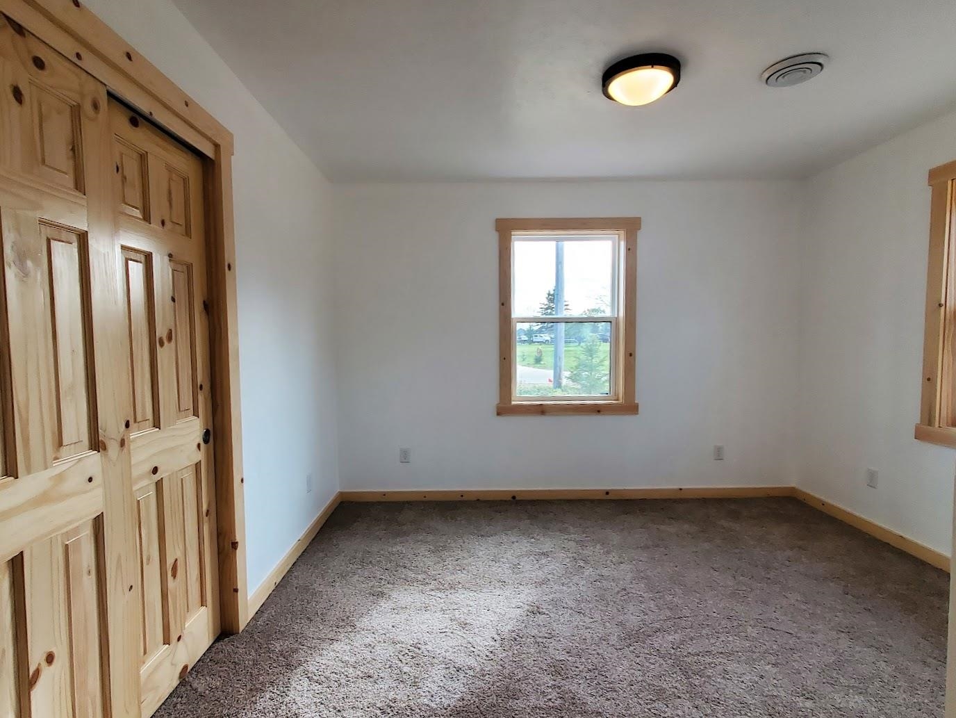 247 East Madison Street Clintonville, WI 54929 - Photo 17 of 61