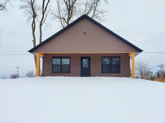 $429,000 | 247 East Madison Street, Clintonville, WI 54929