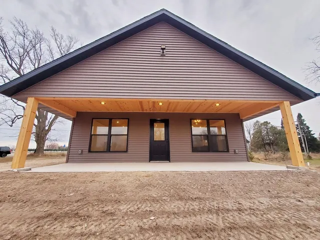 $429,000 | 247 East Madison Street, Clintonville, WI 54929