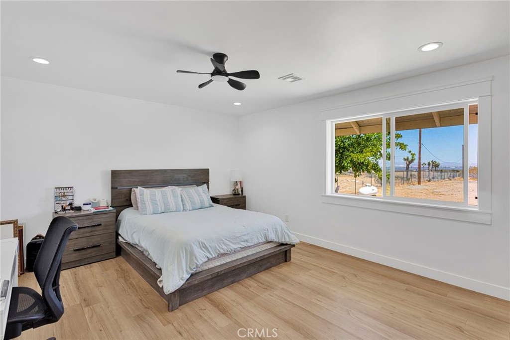 8038 Begonia Road Phelan, CA 92371 - Photo 28 of 49
