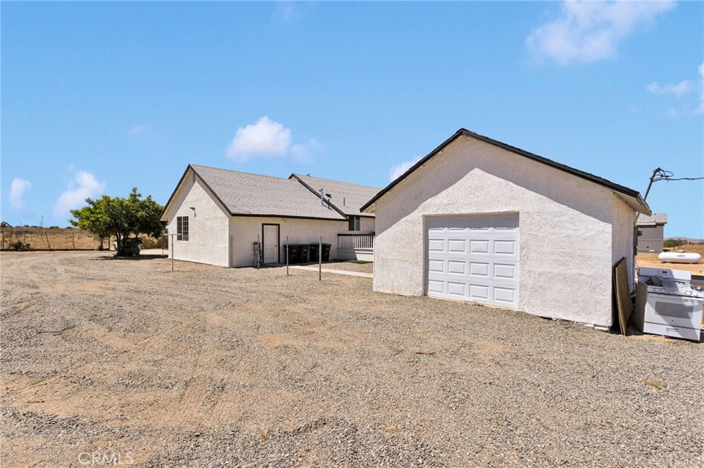 8038 Begonia Road Phelan, CA 92371 - Photo 39 of 49