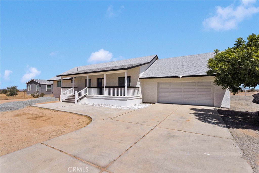 8038 Begonia Road Phelan, CA 92371 - Photo 4 of 49