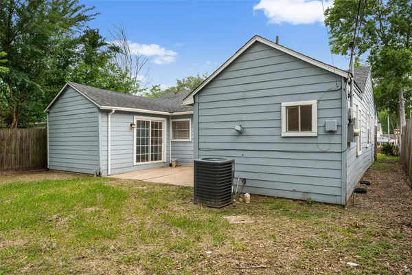 $1,850 | 9005 Gabriel Street, Houston, TX 77063