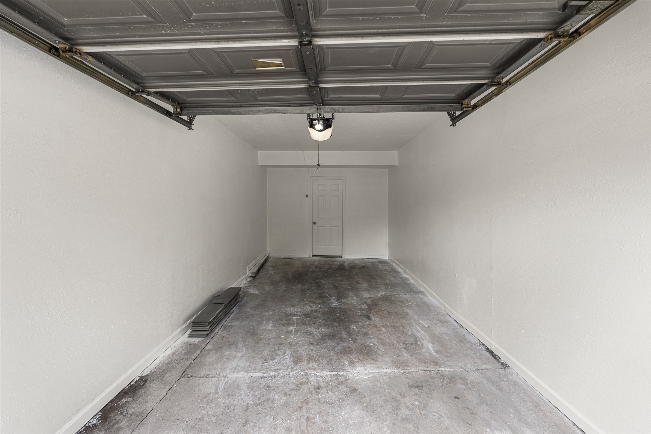 9005 Gabriel Street Houston, TX 77063 - Photo 20 of 21 a view of a garage