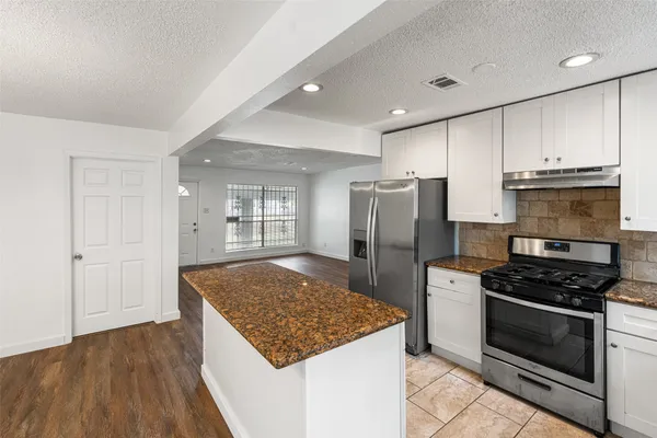 $1,850 | 9005 Gabriel Street, Houston, TX 77063
