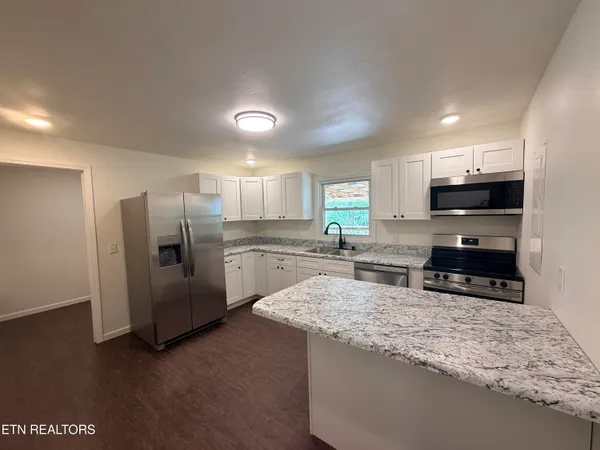 $249,900 | 135 Frank Tinch Road, Jamestown, TN 38556