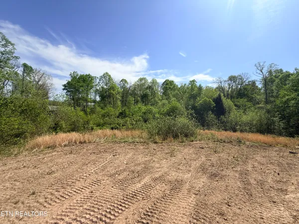 $249,900 | 135 Frank Tinch Road, Jamestown, TN 38556