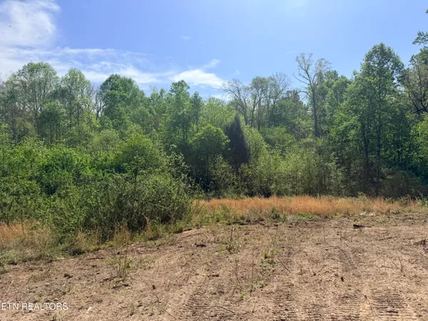 $249,900 | 135 Frank Tinch Road, Jamestown, TN 38556