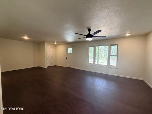 $249,900 | 135 Frank Tinch Road, Jamestown, TN 38556