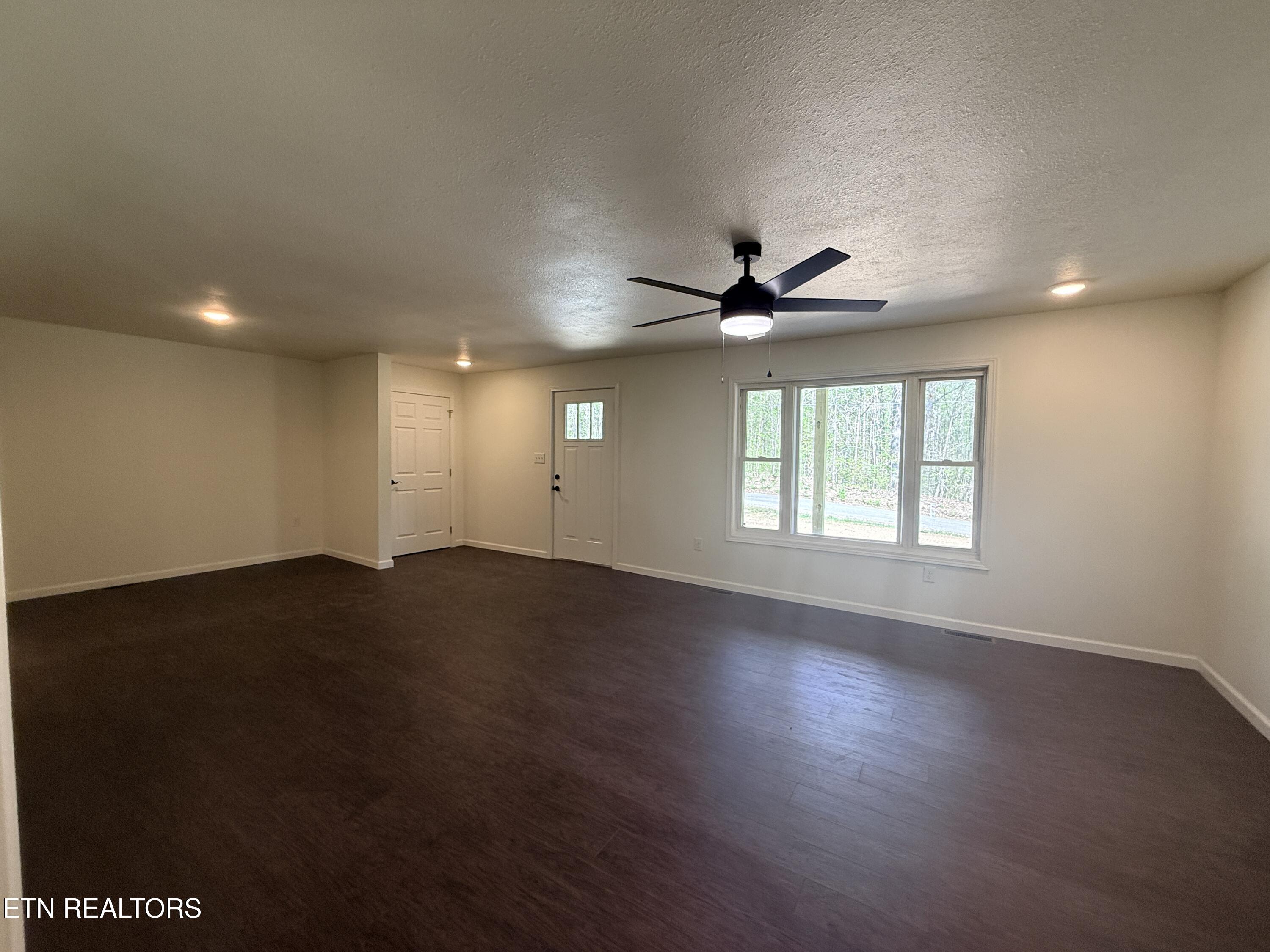 135 Frank Tinch Road Jamestown, TN 38556 - Photo 8 of 33 IMG_3463