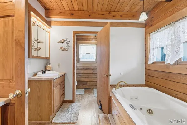 $775,000 | 3245 Cedar Falls Road, Bonne Terre, MO 63628