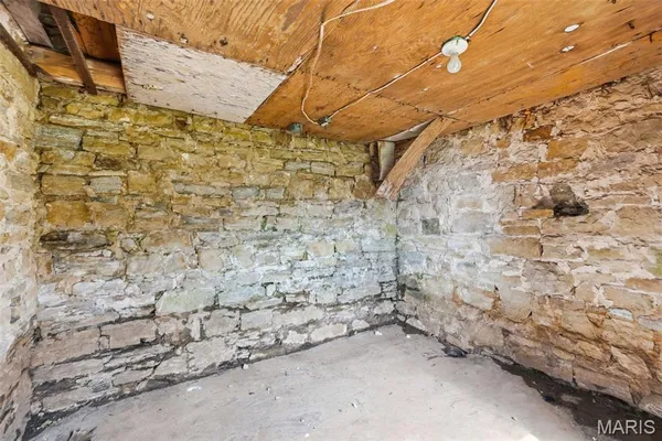 $775,000 | 3245 Cedar Falls Road, Bonne Terre, MO 63628