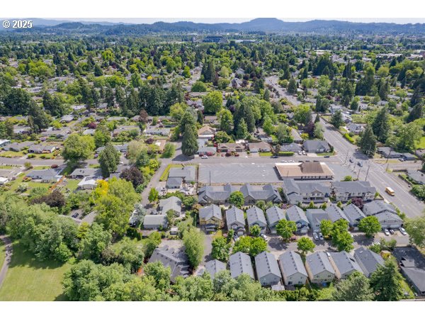 2795 Mallory Lane Eugene, OR 97401 - Photo 44 of 44 a view of a city