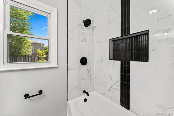 $699,000 | 6 Valley View Terrace, Suffern, NY 10901