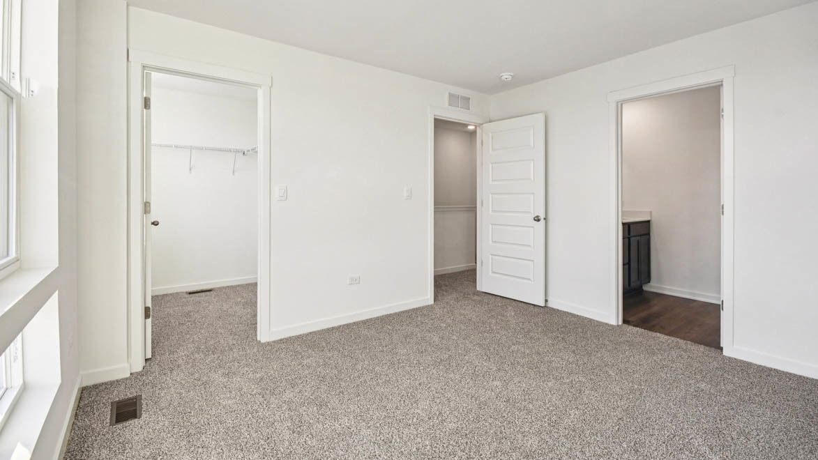 392 Summit Circle Lombard, IL 60148 - Photo 55 of 61 a view of an empty room