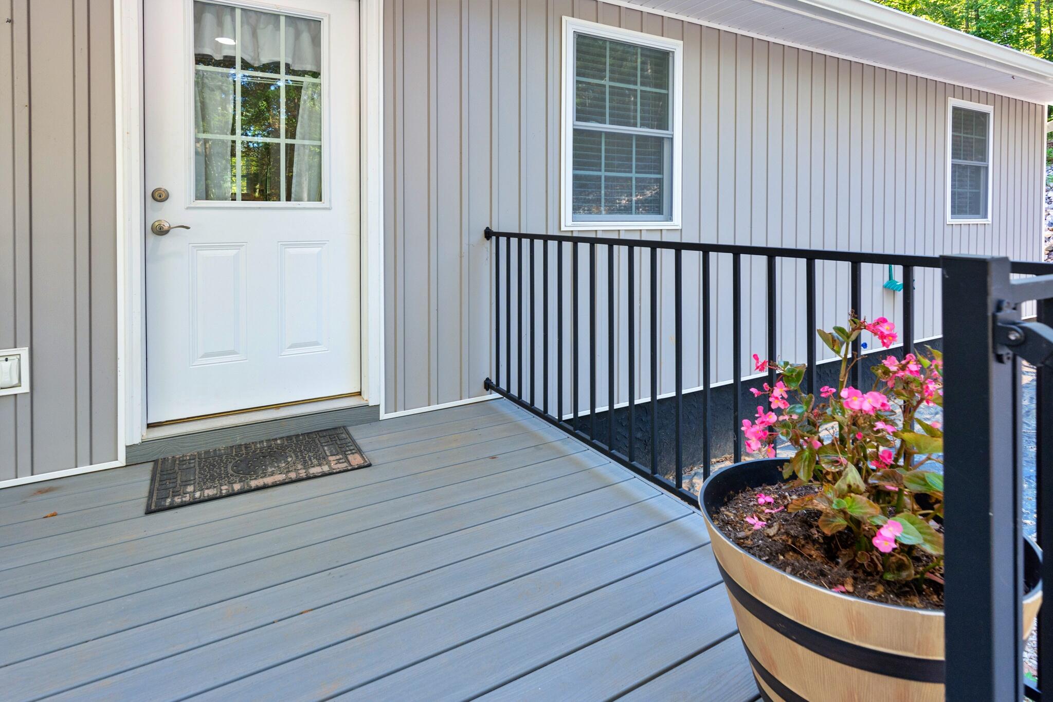 890 Lee Station Mountain Road Pikeville, TN 37367 - Photo 7 of 37 890LeeStationMtnRd-38