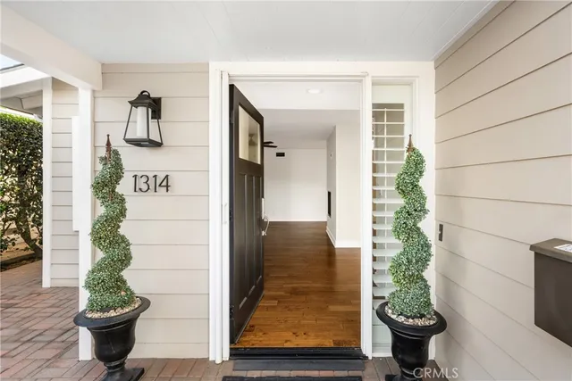 a view of a entryway door of the house