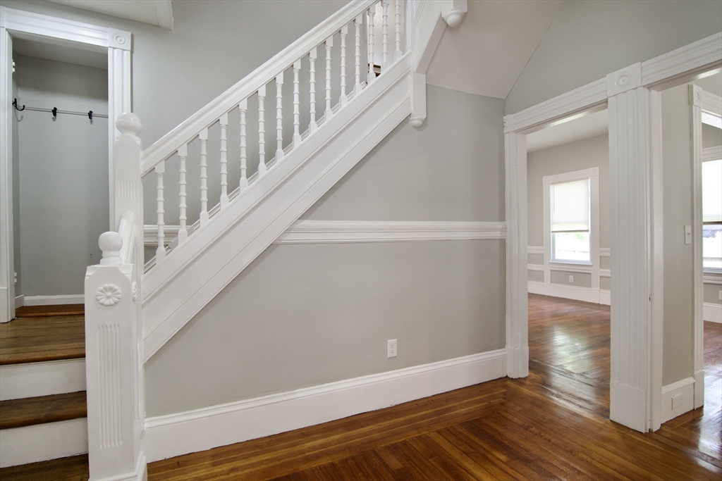 43 Princeton Street Springfield, MA 01109 - Photo 4 of 41
