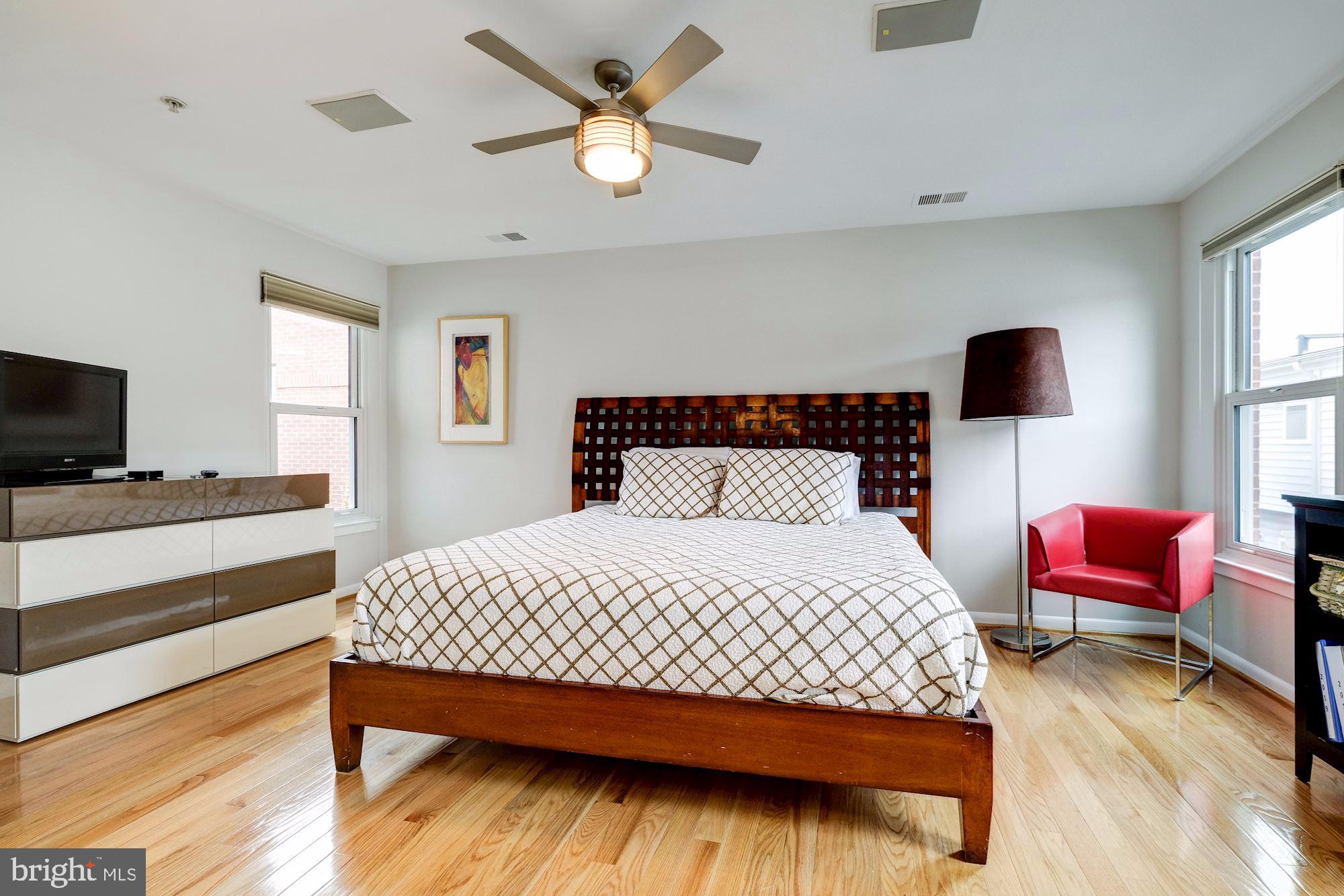 2113 12th Place Northwest Washington, DC 20009 - Photo 17 of 35