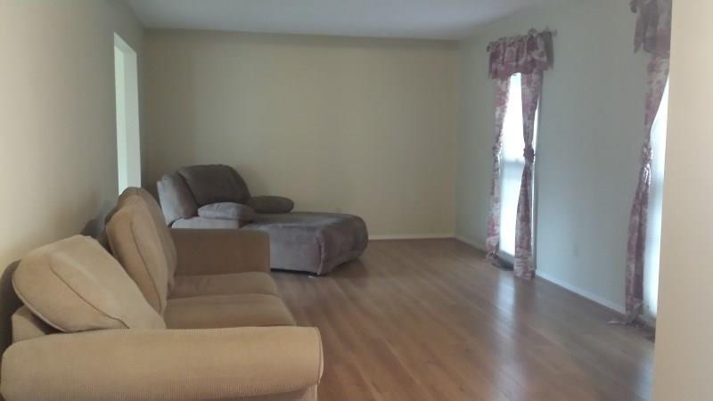 2811 Locust Drive Springfield, OH 45504 - Photo 9 of 12